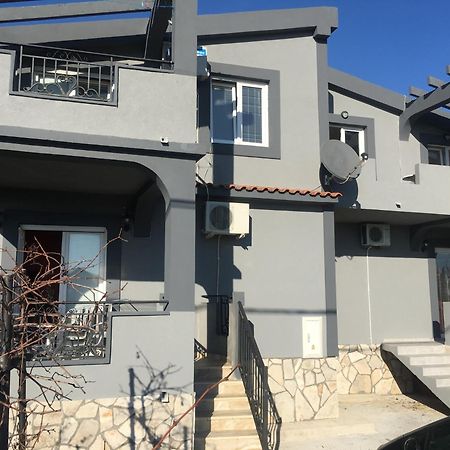 Apartmani Miljana بار المظهر الخارجي الصورة