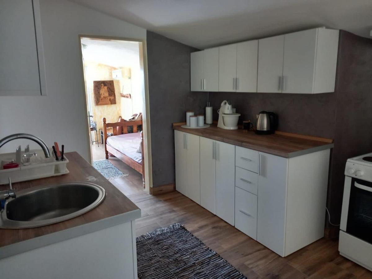 Apartmani Miljana بار المظهر الخارجي الصورة