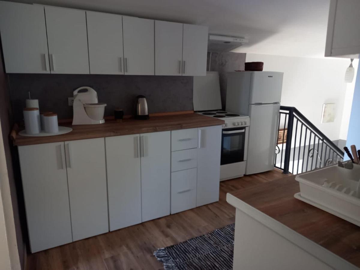 Apartmani Miljana بار المظهر الخارجي الصورة
