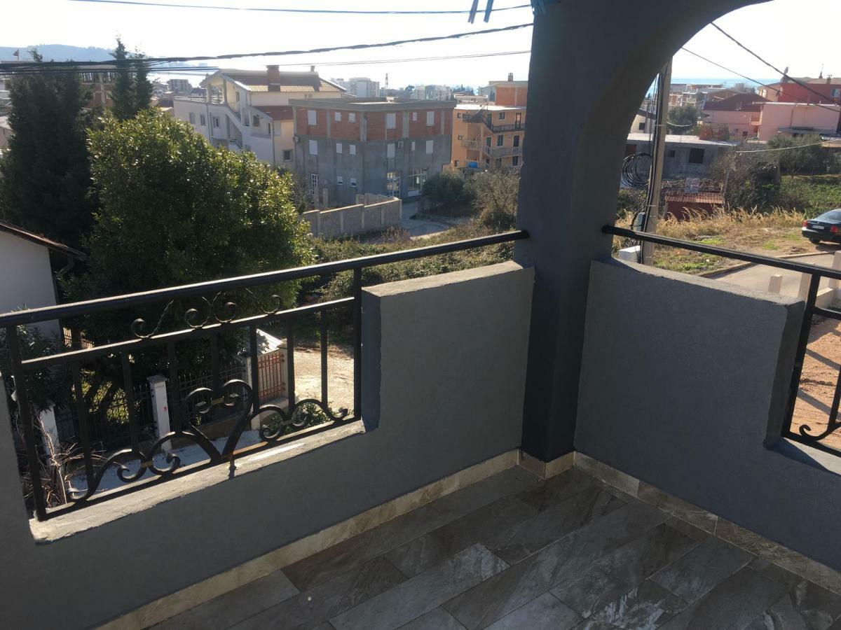 Apartmani Miljana بار المظهر الخارجي الصورة